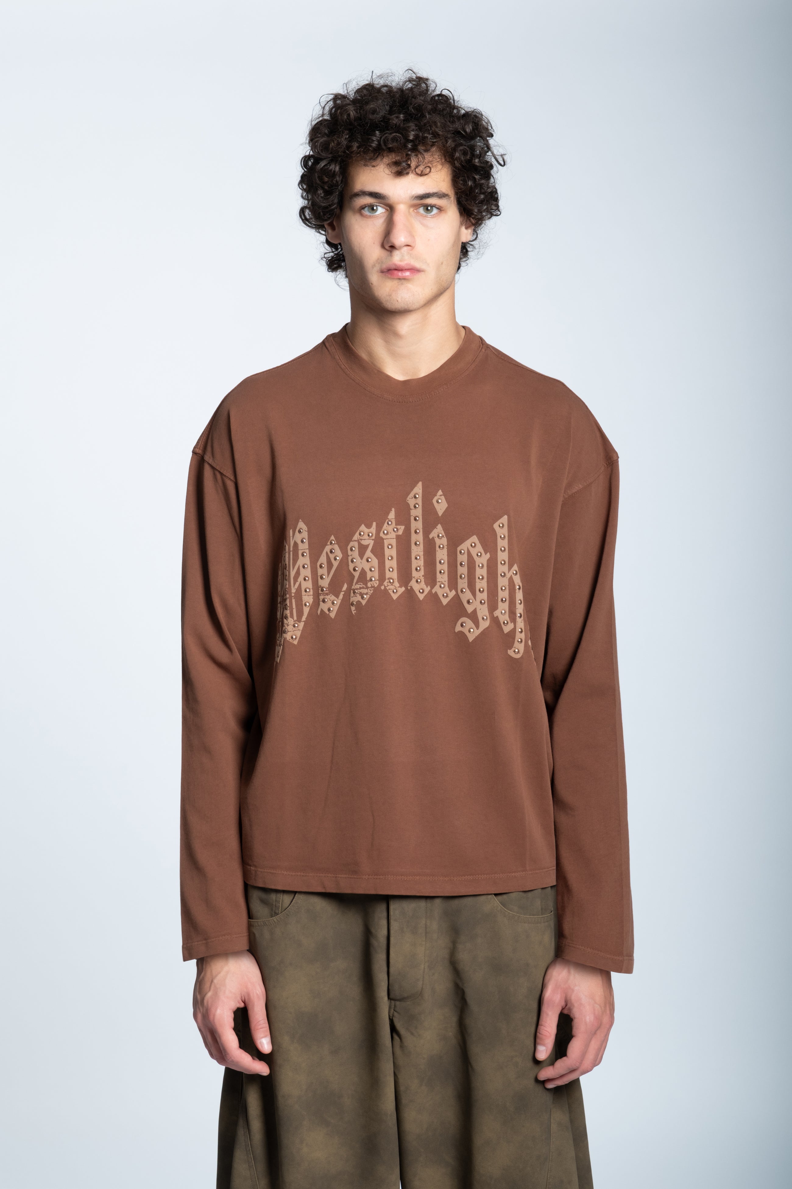 LOGO STUDDED LONGSLEEVE BROWN