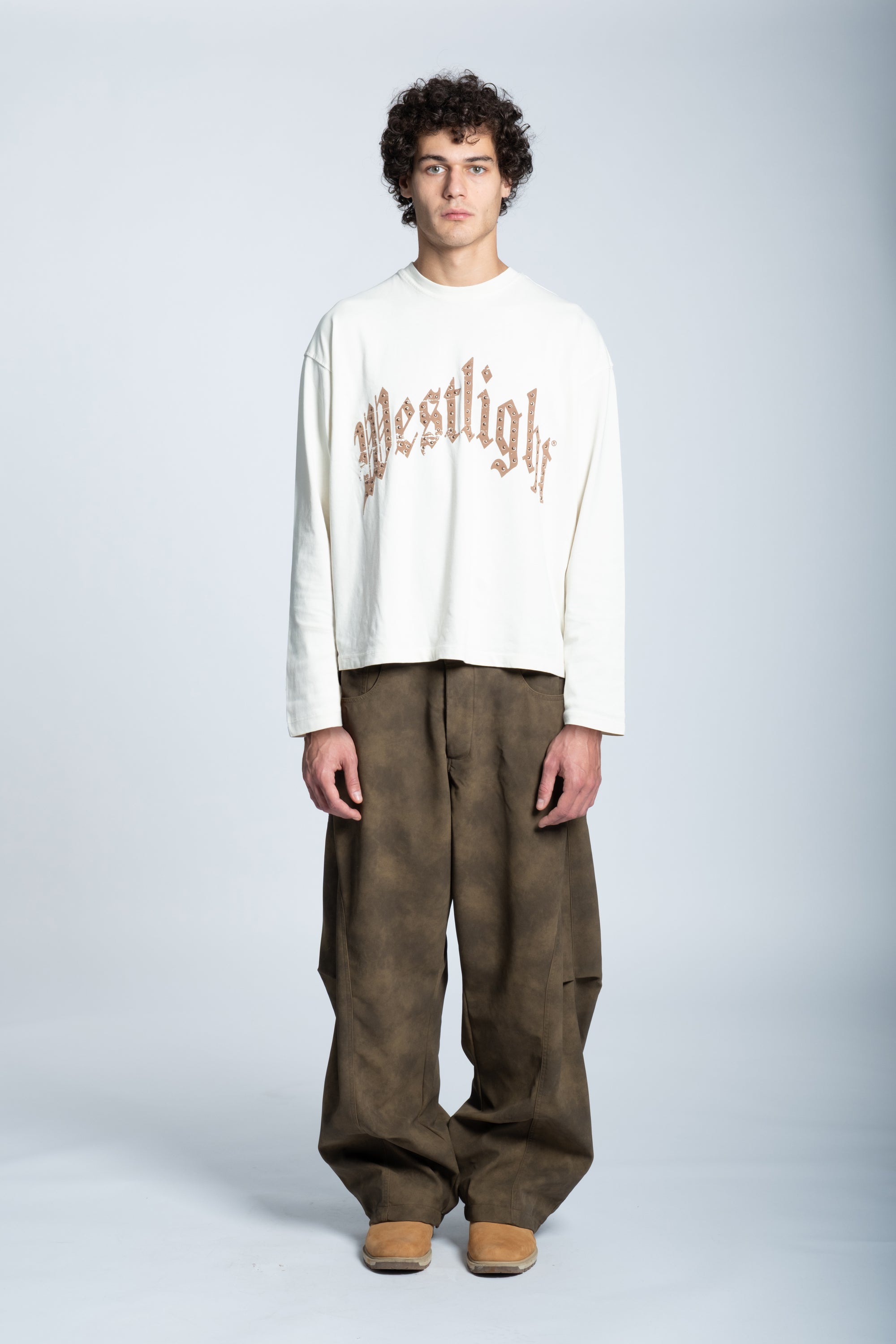 LOGO STUDDED LONGSLEEVE WHITE