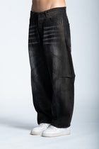 WASHED BALLOON BLACK JEANS