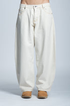 BALLOON CREAM JEANS