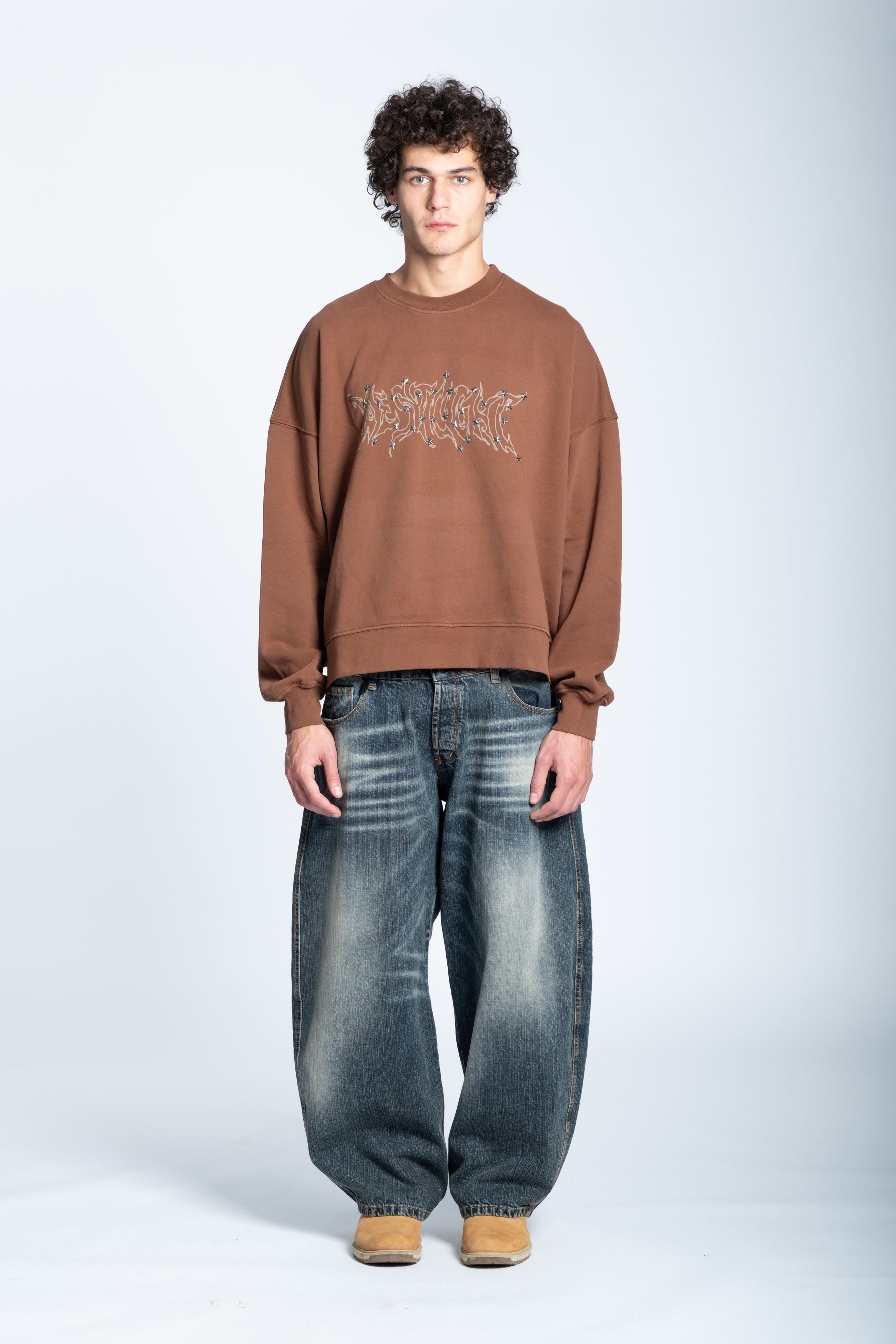 HOODIE CREWNECK LOGO STUDDED CARAMEL