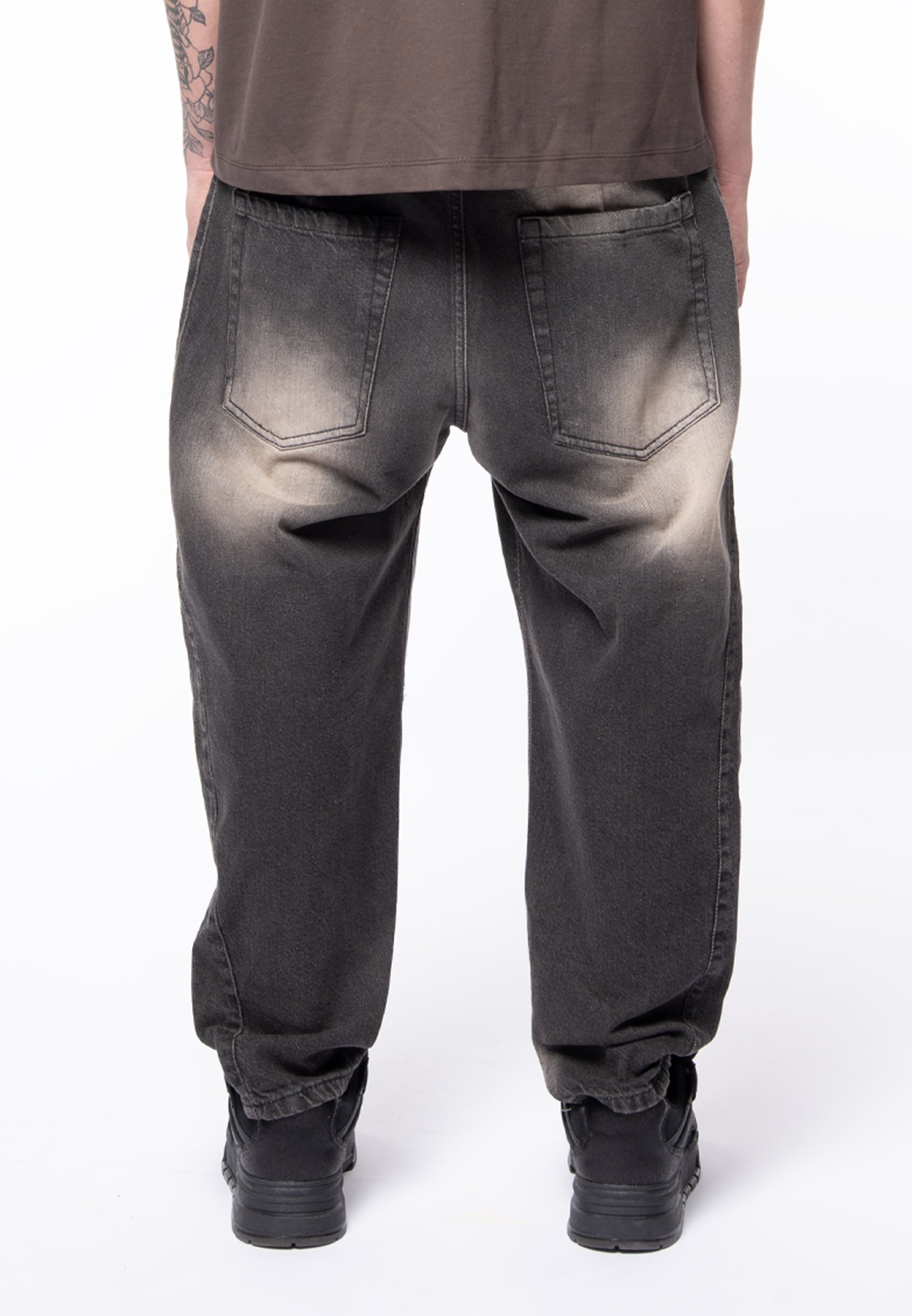 5 pockets black balloon casual spray