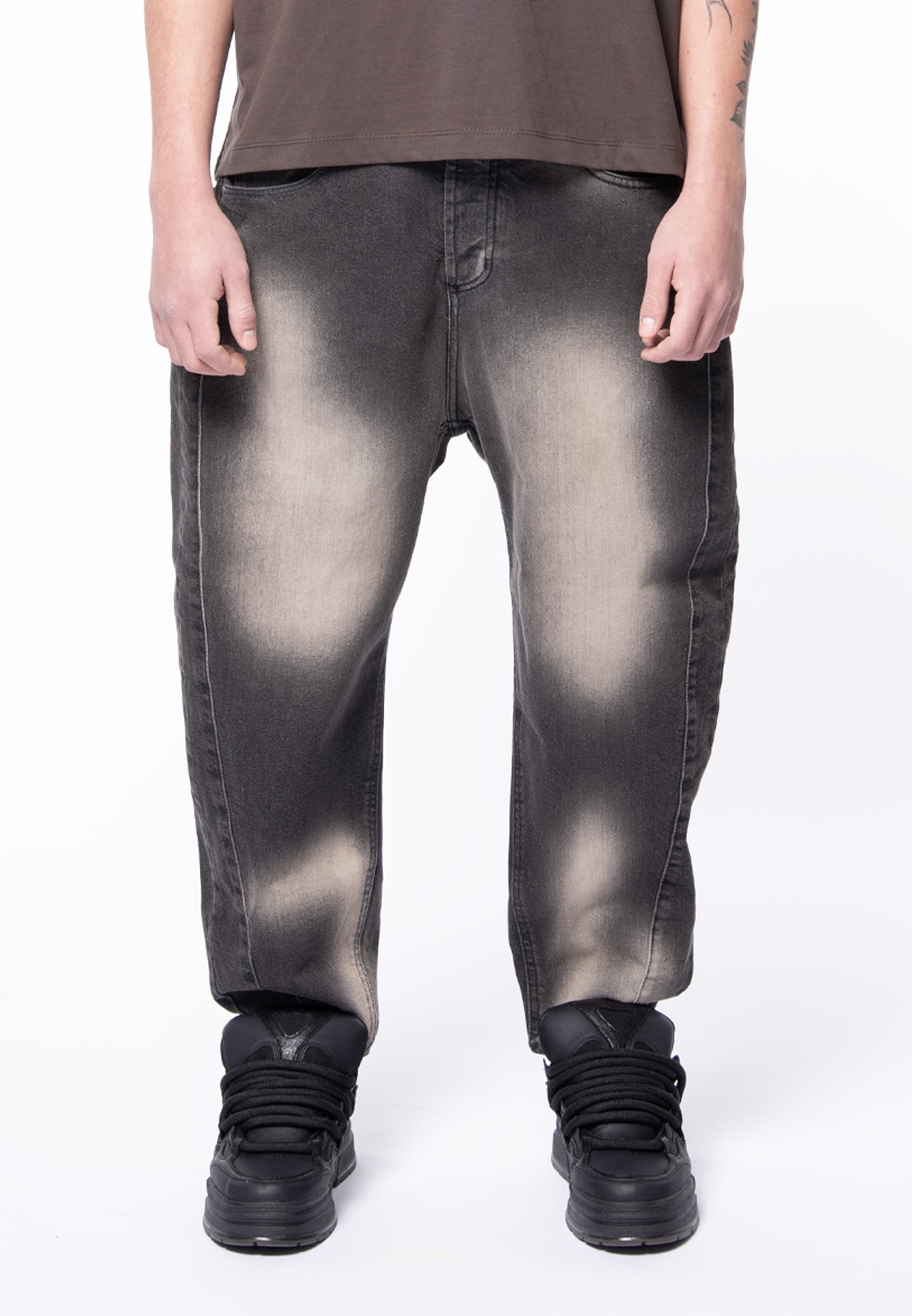 5 pockets black balloon casual spray