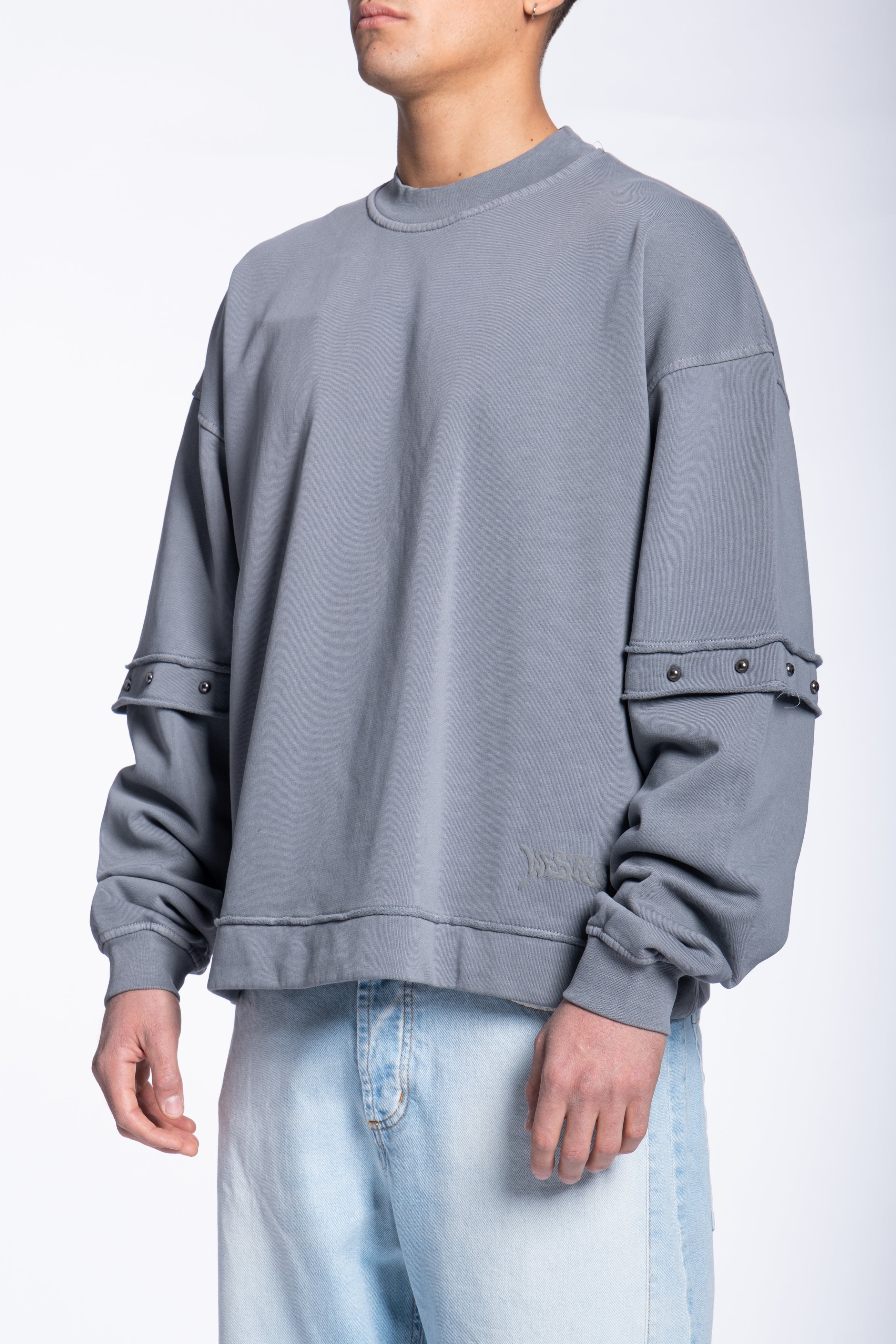 Felpa Doppia manica con borchie