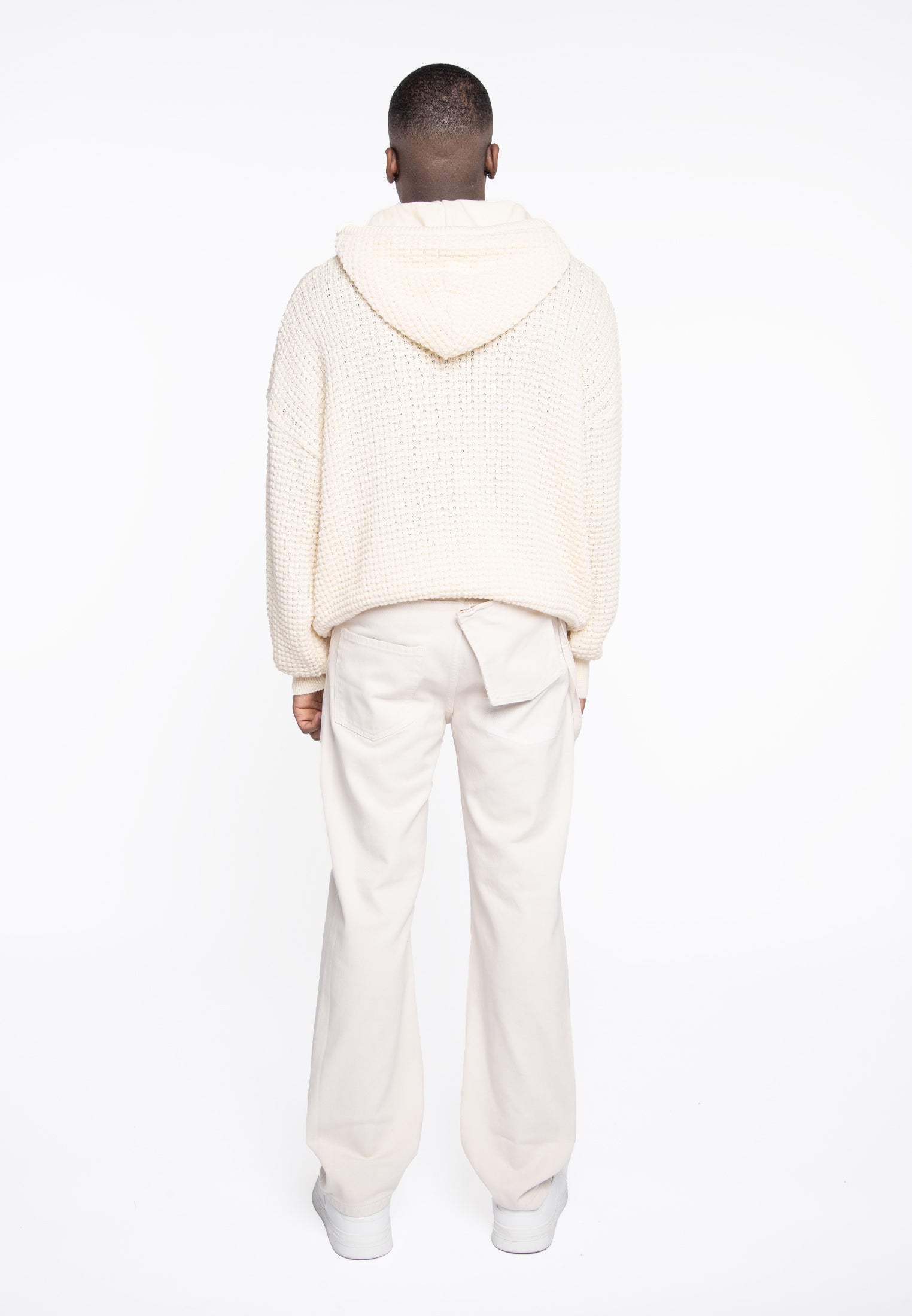 Basic black knit sweatshirt