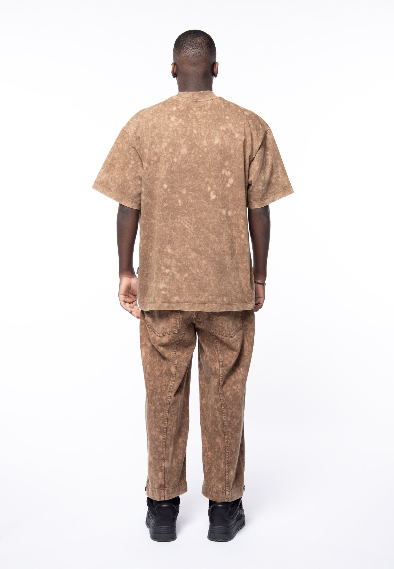 Boxy acid dyed mud logo t-shirt